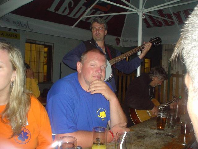 Záchranáři, Vltava 2007 > obr (103)